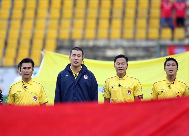 V-League &#34;dậy sóng&#34; vì trọng tài: Lại nhờ &#34;người phán xử&#34; ngoại? - 1