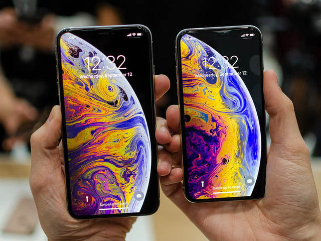 Chưa lên kệ, iPhone Xs và Xs Max đã được khui hộp