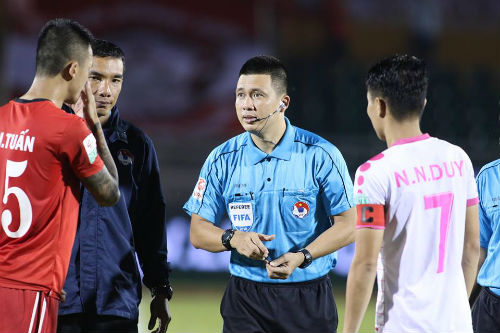 Chi tiết TP.HCM - Sài Gòn: &#34;Cơn gió lạ&#34; lập hat-trick, đội khách hụt bàn danh dự (KT) - 4