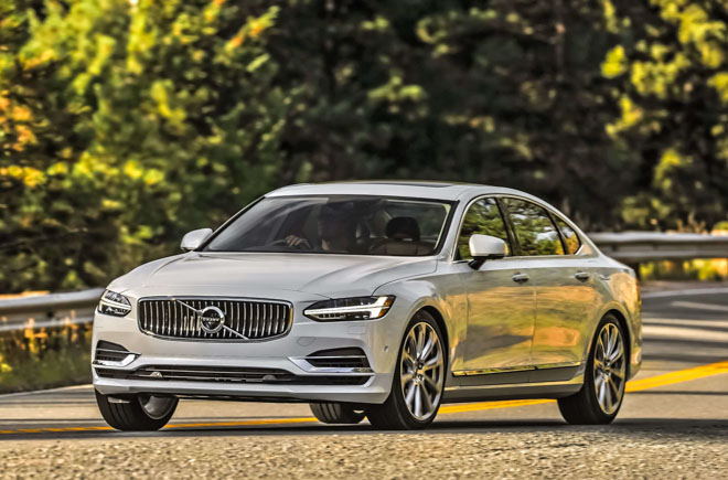 Giá xe Volvo cập nhật mới nhất: "Chiếc xe của năm" XC60 có giá từ 2,45 tỷ đồng - 3