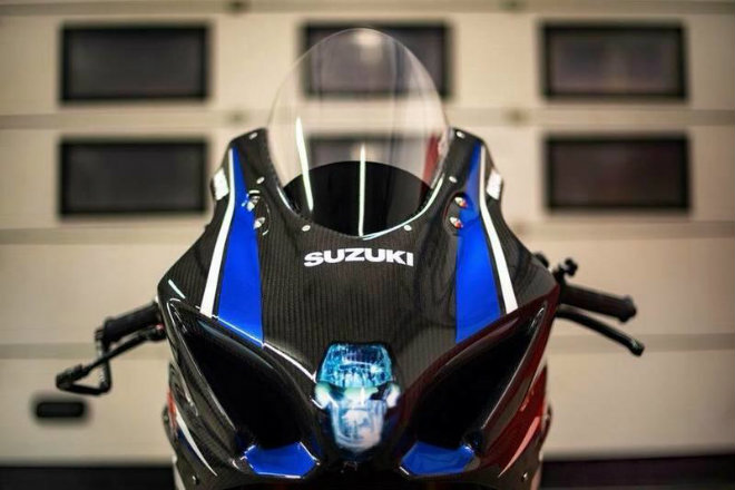 Choáng ngợp Suzuki GSX-R1000R carbon siêu hiếm, giá 816 triệu đồng - 3