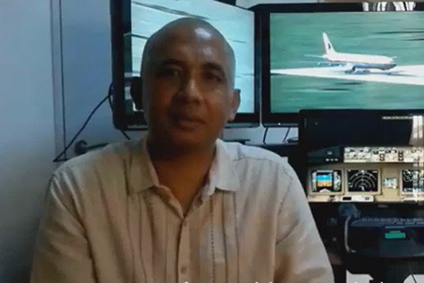 Gia đình cơ trưởng MH370 tuyên bố gây sốc - 1