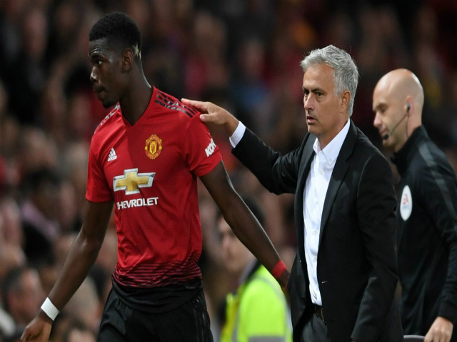 MU nguy cơ loạn: Mourinho oán thán Pogba, Barca ra tay giải cứu