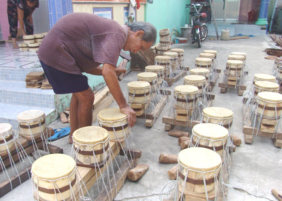 Làng nghề trống cơm, đầu lân &#34;cháy hàng&#34; mùa Tết Trung Thu - 2