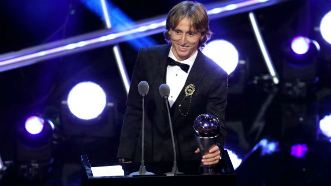 FIFA The Best: Modric đỉnh cao chói lọi, phế ngôi &#34;Vua&#34; Ronaldo - 1