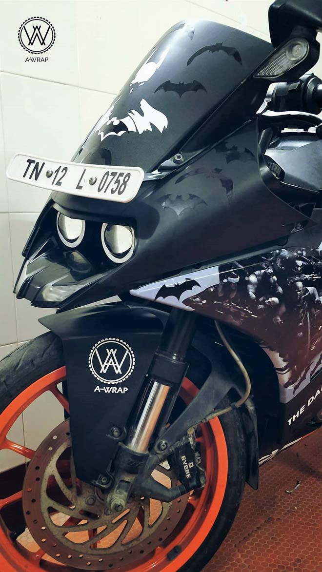 KTM RC 200 Batman Edition: Bản độ cho fan yêu thích &#34;Người dơi&#34; - 3