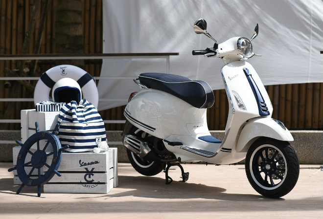 Vespa Primavera Yacht Club ra mắt xứ chùa vàng, đắt hơn ở Việt Nam - 1