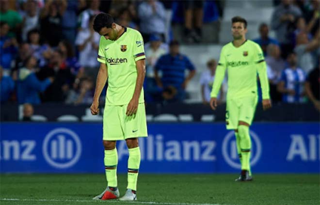 Barca thua sốc tý hon: Bi kịch &#34;gà nhà đá nhau&#34;, Messi cũng bó tay - 1