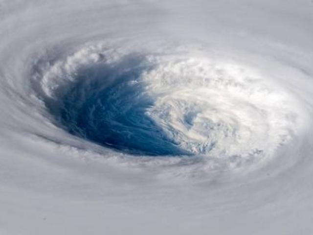 Dự báo đáng sợ về siêu bão Trami sắp đổ bộ Nhật Bản