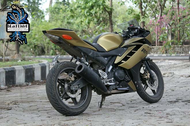 Yamaha YZF-R15 Version 2.0 &#34;đẹp xuất sắc&#34; trong màu đen vàng mờ - 6