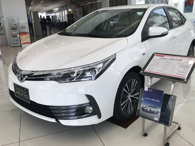 Giá xe Toyota Altis cập nhật mới nhất: Phiên bản số sàn giá từ 678 triệu đồng