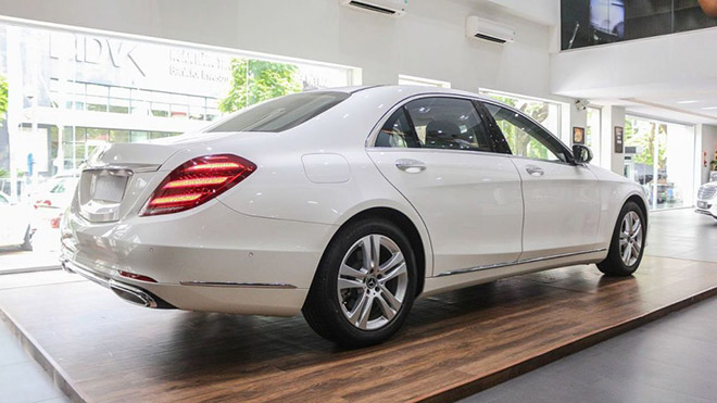 Bảng giá xe Mercedes S-Class 2019 mới nhất, mẫu sedan khẳng định đẳng cấp sang trọng và lịch lãm - 3