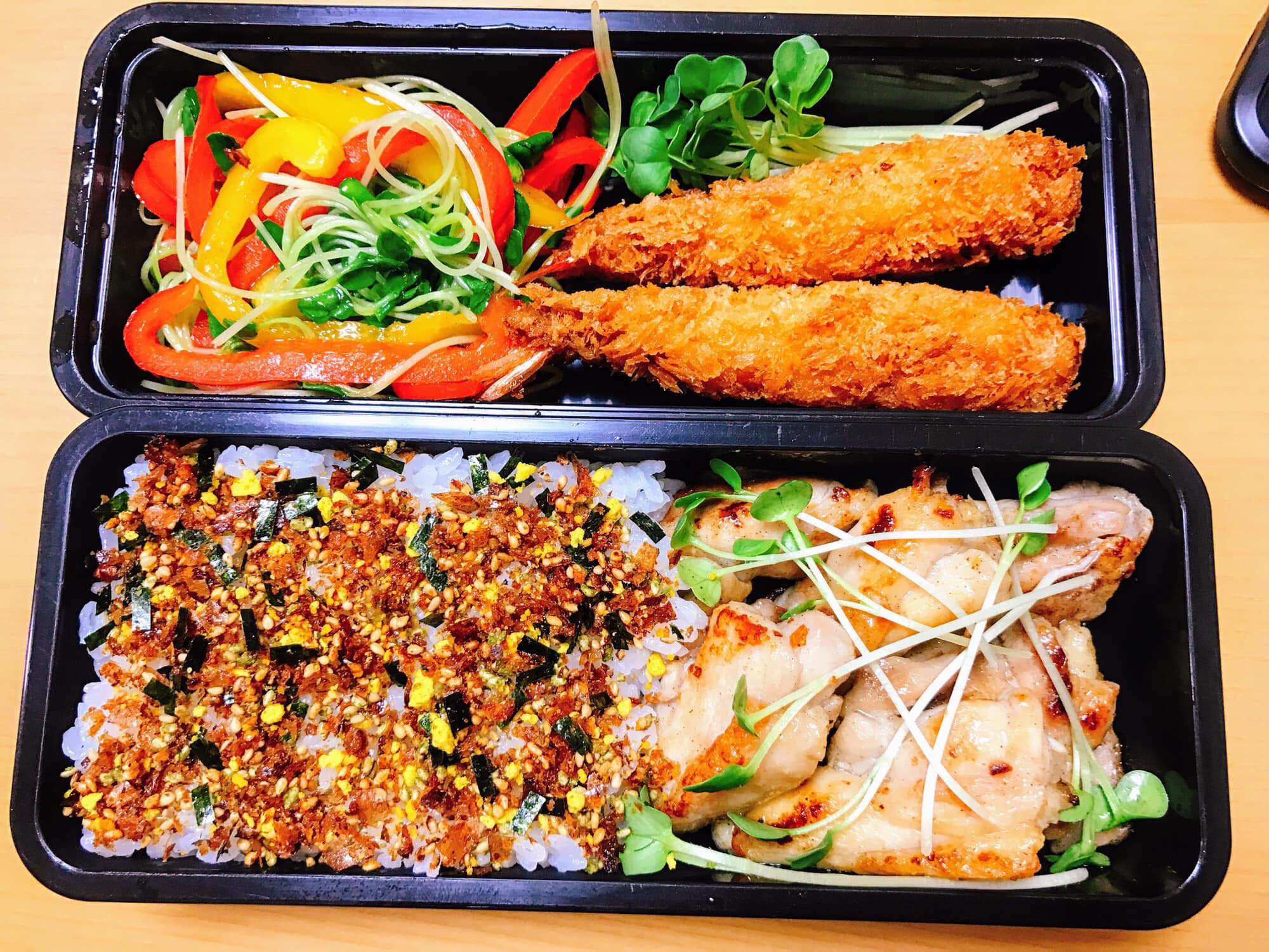 Những hộp cơm bento thịnh soạn của cô nàng “khéo hết phần người ta” chuẩn bị cho chồng - 11