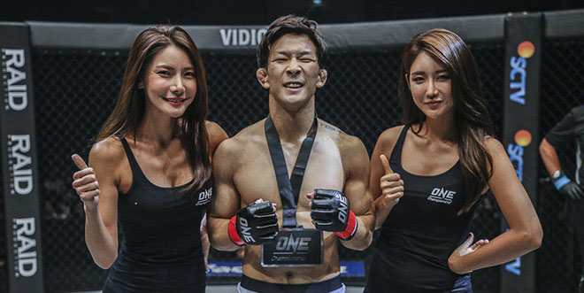 “Vua MMA châu Á” Martin Nguyễn bị thách đấu: Tuyệt kỹ đón cao thủ Nhật Bản - 2