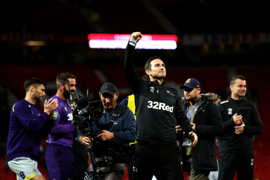 Lampard - Chelsea: &#34;Người không phổi&#34; từng cày nát Ngoại hạng Anh thế nào? - 3