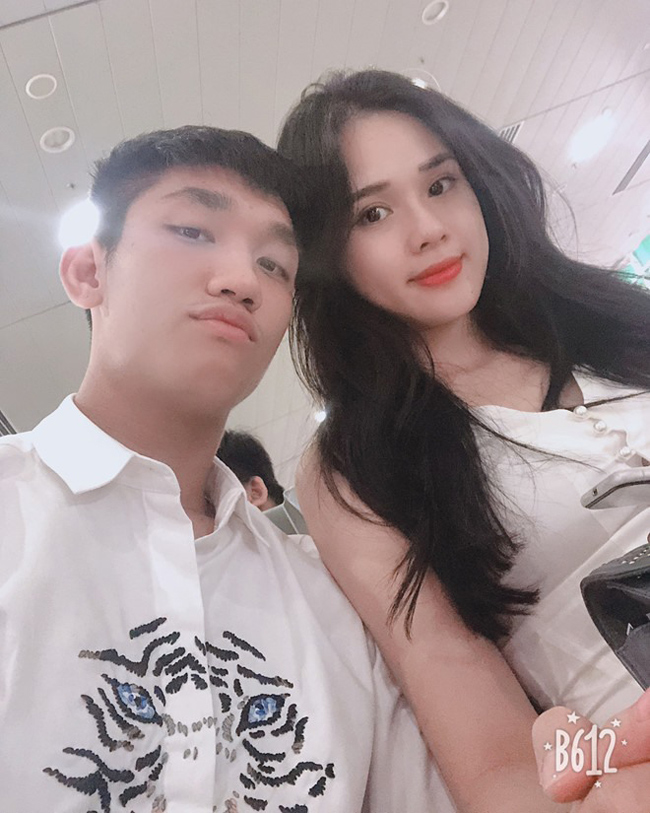 Nguyễn Trọng Đại - cầu thủ được mệnh danh là "hot boy làng bóng" công khai bạn gái vào nửa cuối năm 2018. 