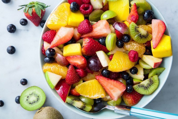 Hoa quả tươi không chỉ có nhiều vitamin tốt cho sức khỏe mà còn giúp giảm cân