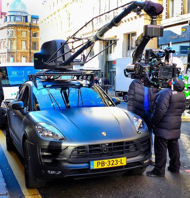 Camera-car trên phim trường của ngoại truyện "Hobbs &amp; Shaw".