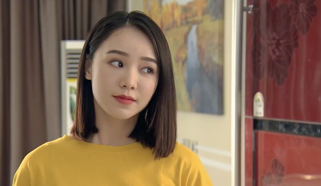 Một nữ diễn viên khác cũng tạo được ấn tượng mạnh với vai người thứ ba. Đó là Quỳnh Kool trong phim Nàng dâu order.