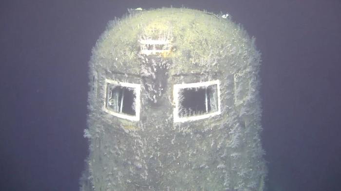 &nbsp;Phần boong của tàu ngầm&nbsp;Komsomolets, được chụp bởi robot điều khiển từ xa&nbsp;(Ảnh: IMR)
