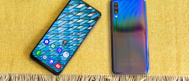 Samsung Galaxy A70.