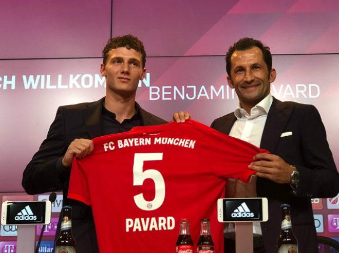 Pavard ra mắt Bayern Munich