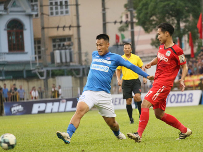 Mạc Hồng Quân luôn thể hiện sự nỗ lực suốt từ đầu mùa V-League nhưng vẫn chưa được HLV Park Hang-seo tạo cơ hội cho lên tuyển