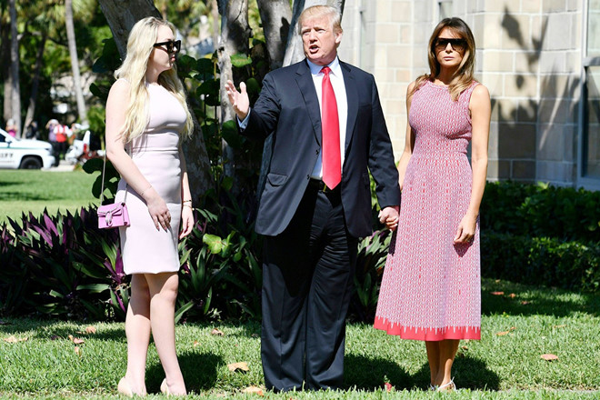Ngài Donald Trump không cầu kỳ về thời trang như phu nhân và ái nữ của mình.&nbsp;