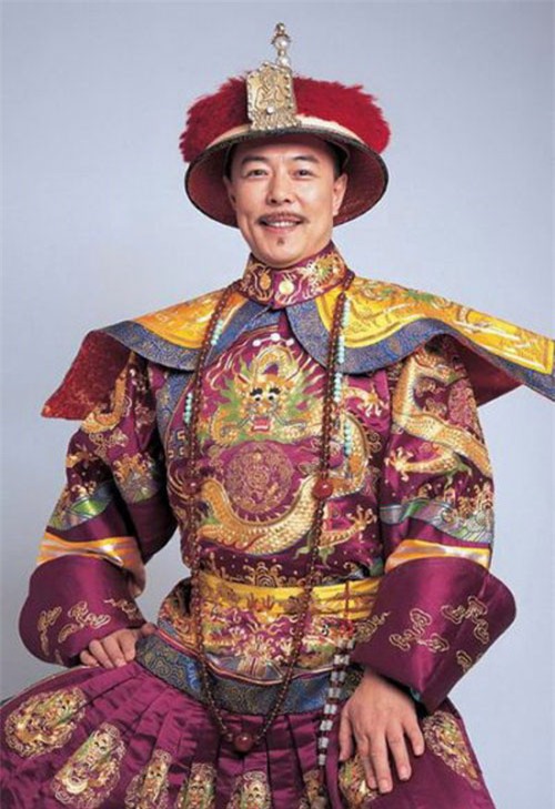 Trương Thiết Lâm đảm nhận vai Hoàng đế Càn Long trong Hoàn Châu Cách Cách