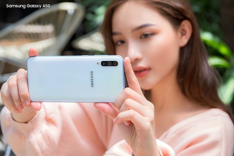 Galaxy A50 và Nokia 8.1: Bạn sẽ chọn smartphone nào khi có 7 triệu đồng? - 1