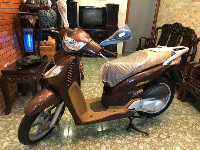 Honda SH150 đời 2008 được &#34;chào giá&#34; 250 triệu đồng, đắt ngang Kia Morning - 2