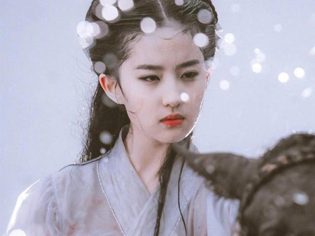 Người đẹp nhất ”tứ đại nữ thần Trung Quốc 2019” da như em bé nhờ 3 điều