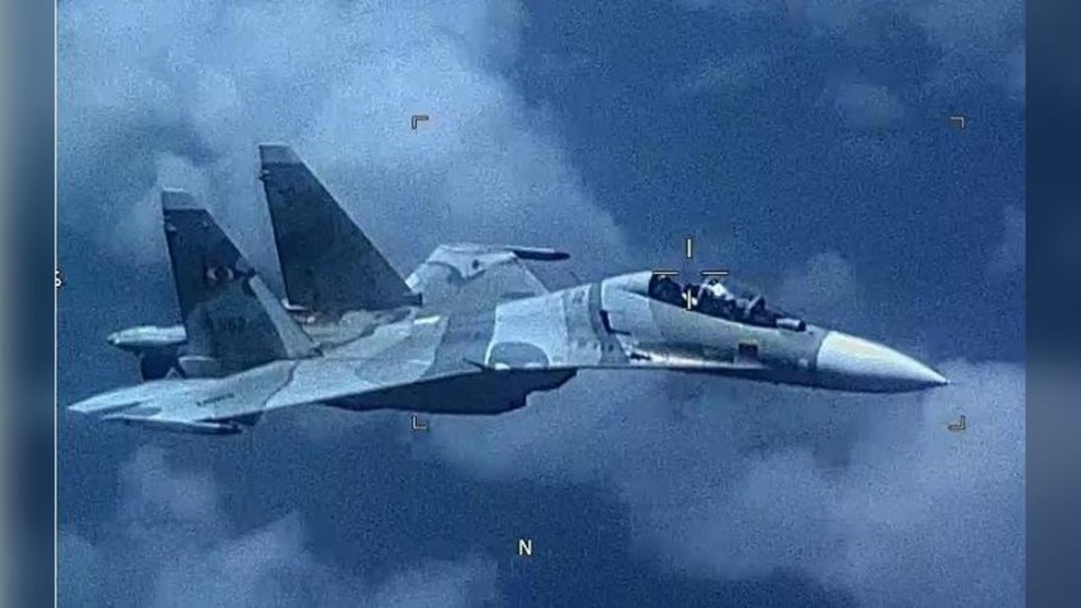 Hình ảnh chiến đấu cơ Su-30 do máy bay do thám Mỹ ghi lại.