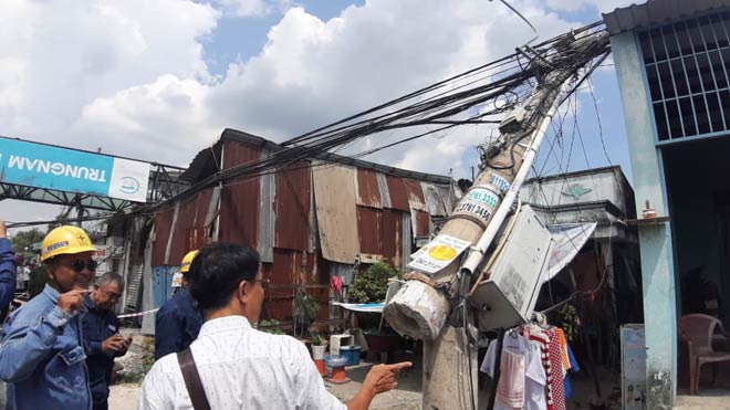 3 người sống trong căn nhà thoát chết