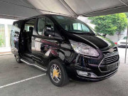 Tin tức ô tô - Cận cảnh Ford Tourneo 2019 tại showroom và giá bán từ 960 triệu