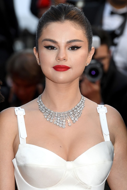 Selena Gomez tăng cân, tròn trịa vẫn lọt top đẹp thế giới - 2