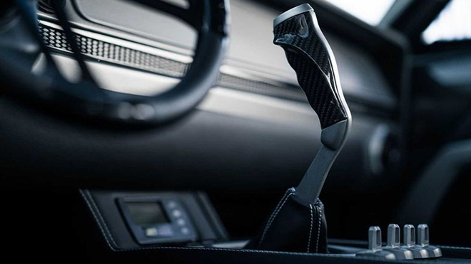 Ngôi sao của Fast and Furious được tặng siêu phẩm cơ bắp mạnh 1.650 mã lực - 9