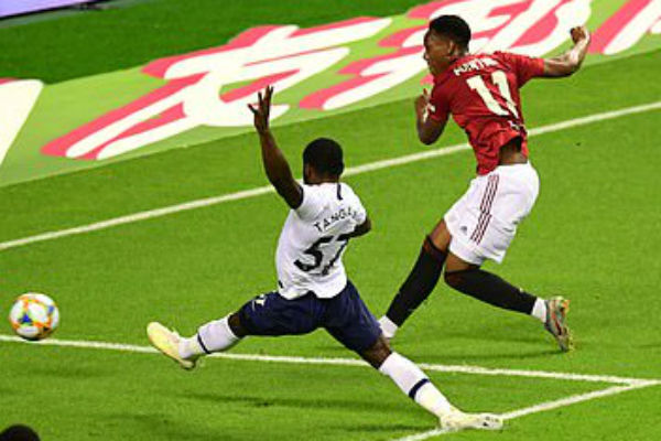 Chi tiết trận đấu ICC Cup, MU - Tottenham: Bảo toàn thành quả (KT) - 12