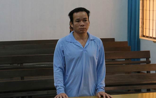 Bị cáo Lang Văn Mun tại tòa.