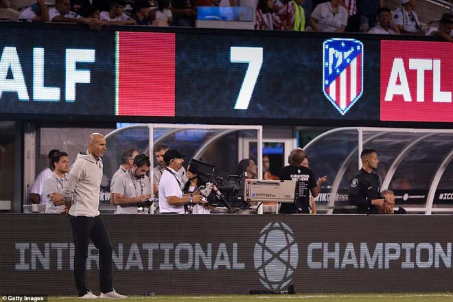 Zidane thất thần khi Real thua thảm Atletico