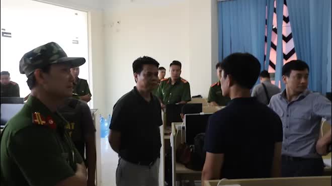 Clip: Bên trong "sào huyệt" đường dây đánh bạc xuyên quốc gia 10.000 tỉ đồng