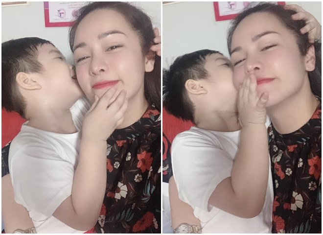 Nhật Kim Anh chia sẻ bức ảnh hai mẹ con kèm theo lời yêu thương trên trang cá nhân&nbsp;
