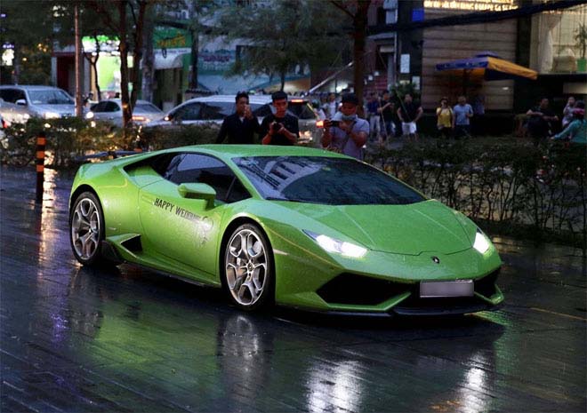 Lamborghini Huracan.