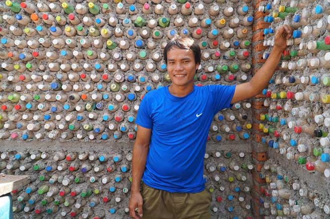 Ngôi nhà làm từ 6000 chai nhựa trên đảo Bé Lý Sơn ấn tượng mạnh với du khách - 9