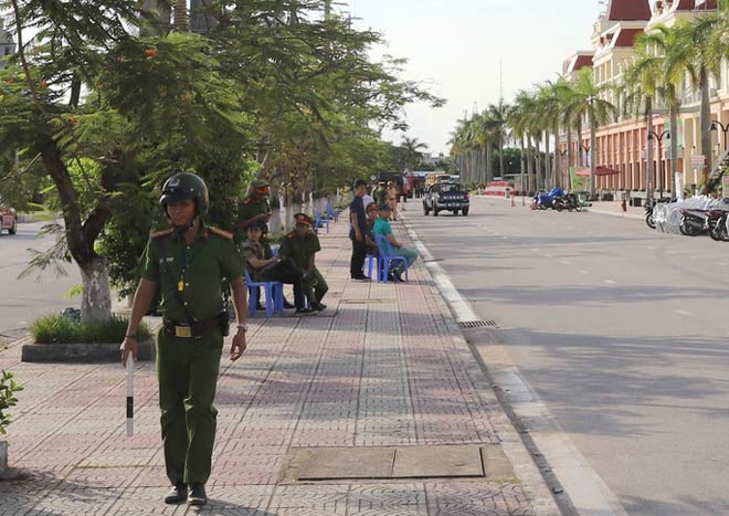 An ninh được thắt chặt ở vòng ngoài