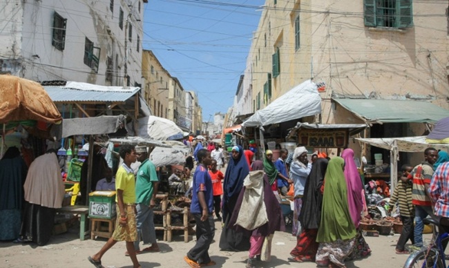Tổng sản phẩm quốc nội (GDP) của Somalia là hơn 7,3 tỷ USD, thu nhập bình quân đầu người khoảng hơn 499 USD (số liệu năm 2017).