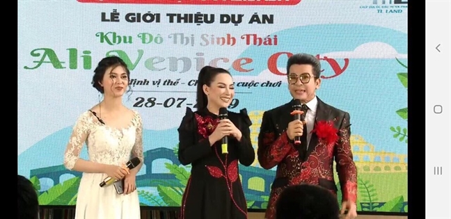 Ca sĩ Phi Nhung và MC Thanh Bạch phủ nhận liên quan đến các hoạt động mua bán bất động sản, chỉ biểu diễn cho sự kiện của công ty.