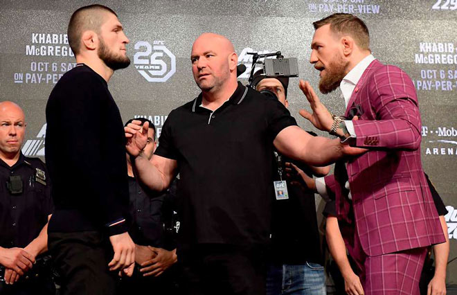 McGregor (phải) có thể đấu lại với Khabib ngay trong tháng 9