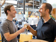 Công nghệ thông tin - CEO Facebook vui &quot;như chưa hề có vụ phạt 5 tỷ USD&quot;