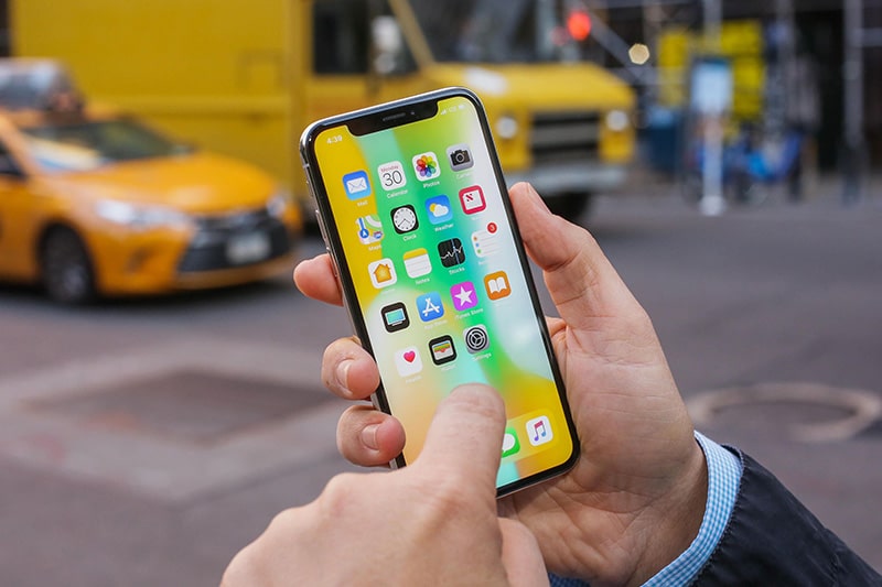 iPhone X vẫn rất tuyệt vời nếu bạn không phải người... thừa tiền - 3